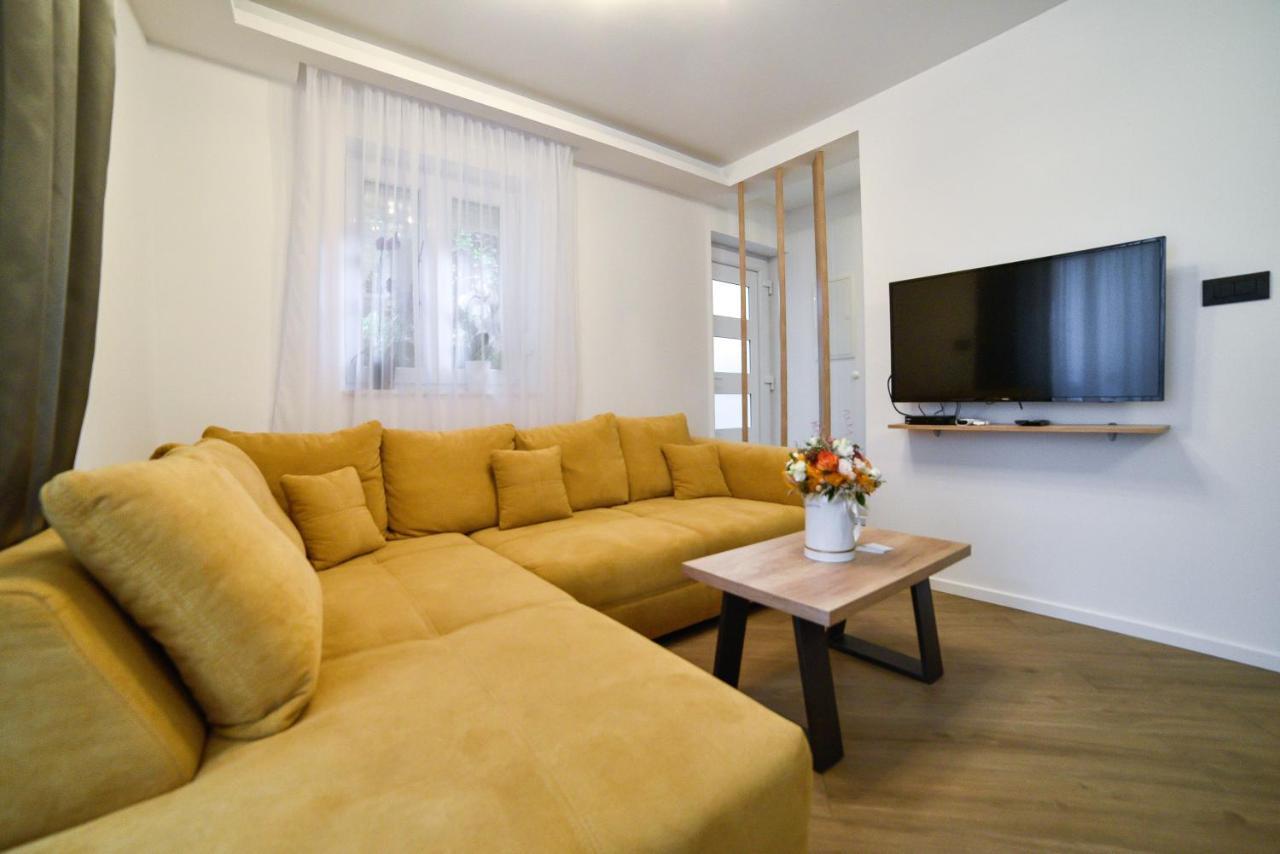Luxury Apartment Knezovic Sinj Exterior foto